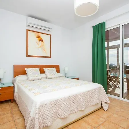 Playa Blanca Sleeps 6 Pool Air Con Wifi Willa Playa Blanca (Lanzarote)