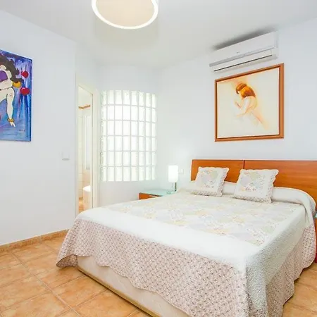 Playa Blanca Sleeps 6 Pool Air Con Wifi Willa Playa Blanca (Lanzarote)