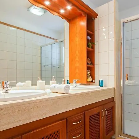Willa Playa Blanca Sleeps 6 Pool Air Con Wifi